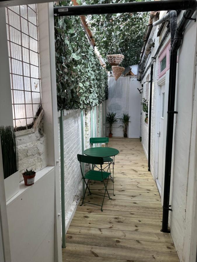 런던 Acton High Street 아파트 외부 사진